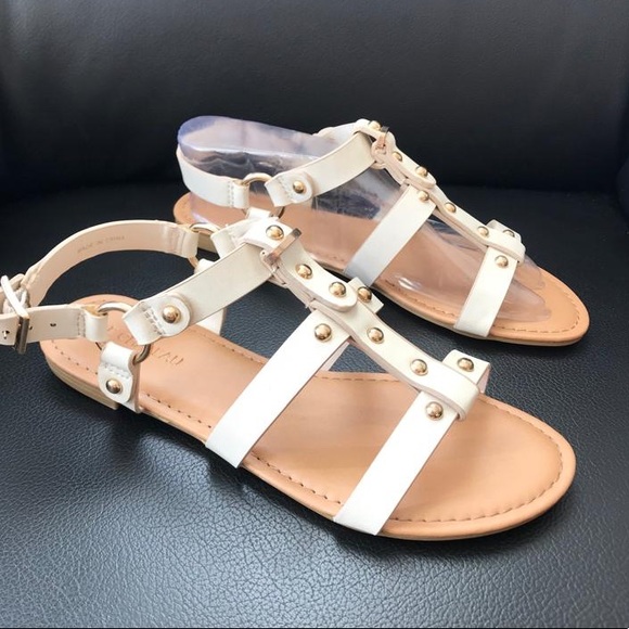 Sandals - Picture 1 of 6